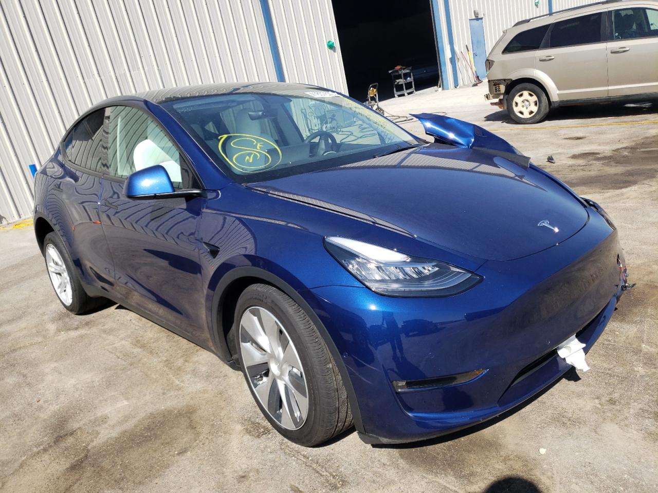 TESLA MODEL Y 2021 z numerem VIN 5YJYGDEE6MF263613 - Zdjęcie z aukcji