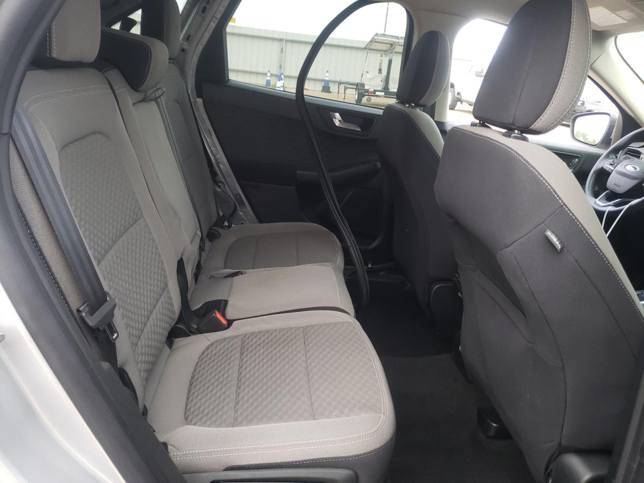Photo 6 from auction – 2020 FORD ESCAPE SE with VIN 1FMCU0G69LUA76112