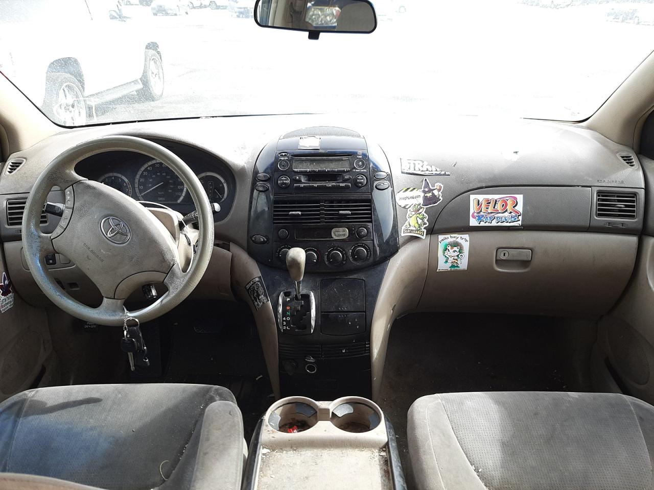 Photo 9 from auction – 2004 TOYOTA SIENNA CE with VIN 5TDZA23C94S082755