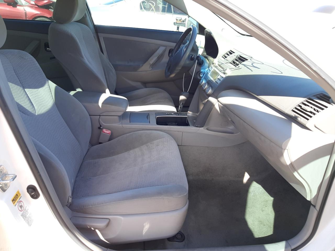 Foto 5 de la subasta – 2011 TOYOTA CAMRY BASE con VIN 4T1BF3EK4BU640688
