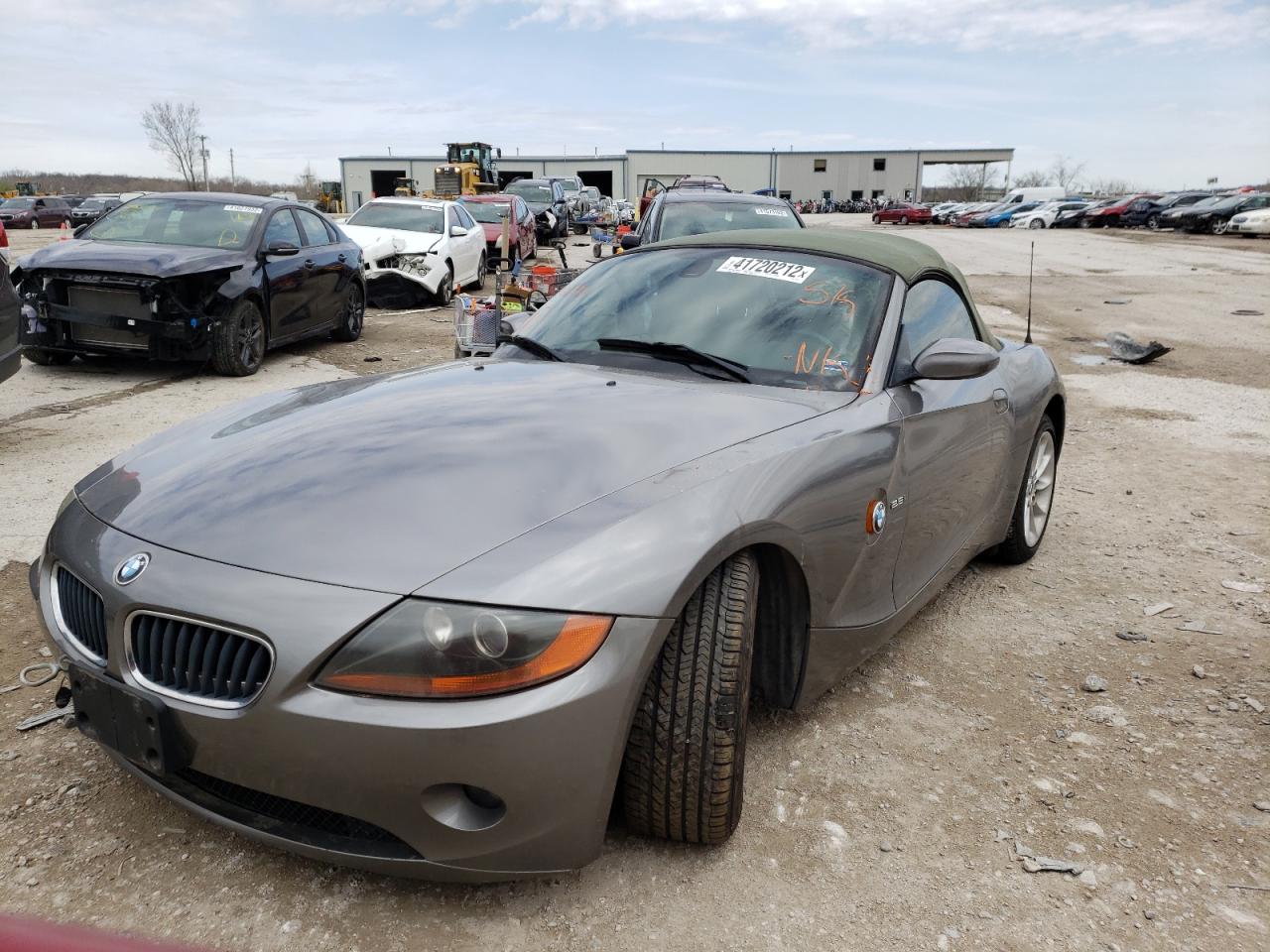Снимка 2 от търг – 2003 BMW Z4 2.5 с VIN 4USBT33493LR65100