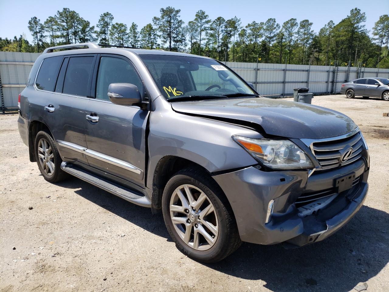 Photo 1 from auction – 2014 LEXUS LX 570 with VIN JTJHY7AX1E4141706