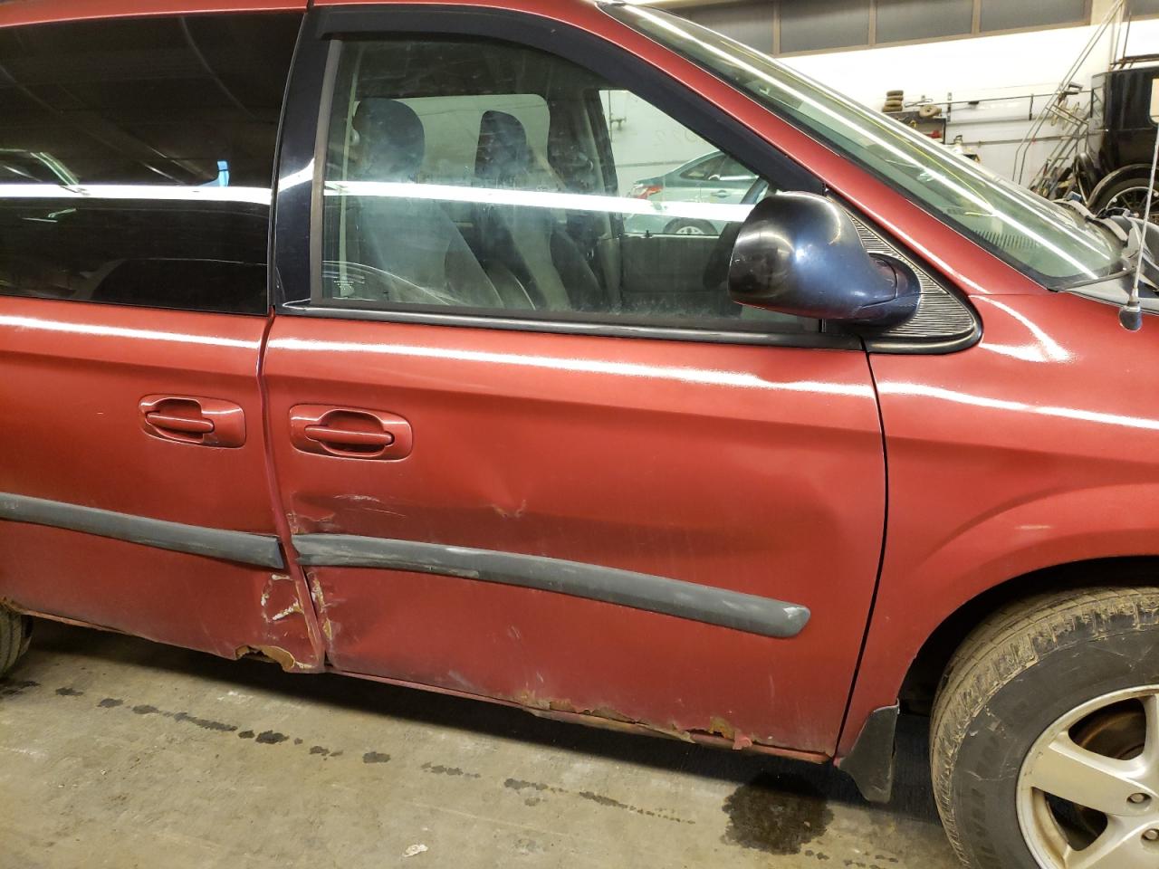 Photo 9 from auction – 2005 DODGE CARAVAN SX with VIN 1D4GP45R15B432684