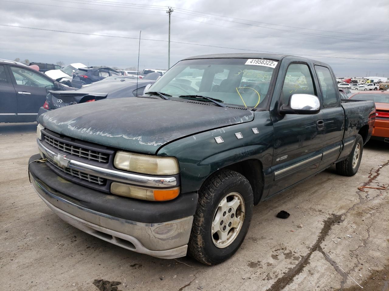 Photo 2 from auction – 2001 CHEVROLET SILVERADO with VIN 2GCEC19T511392768