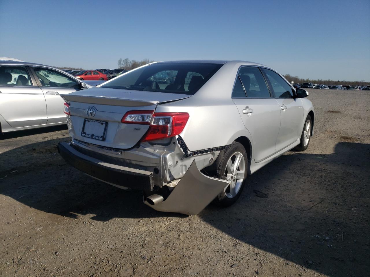 Photo 4 from auction – 2014 TOYOTA CAMRY L with VIN 4T1BF1FK2EU334533