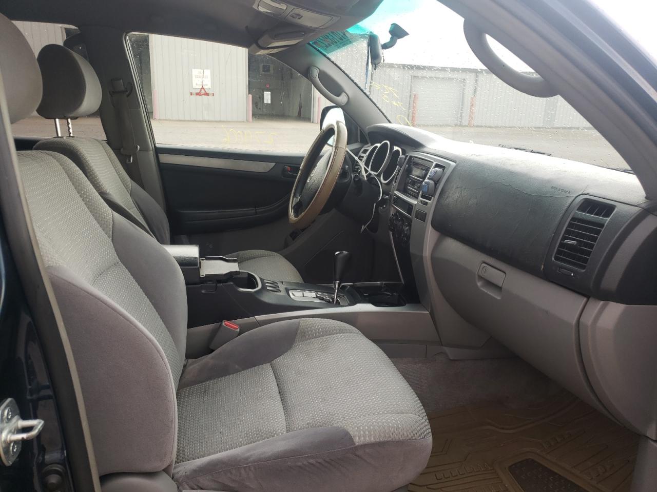 Zdjęcie 5 z aukcji – 2004 TOYOTA 4RUNNER SR z VIN JTEZU14R148015894