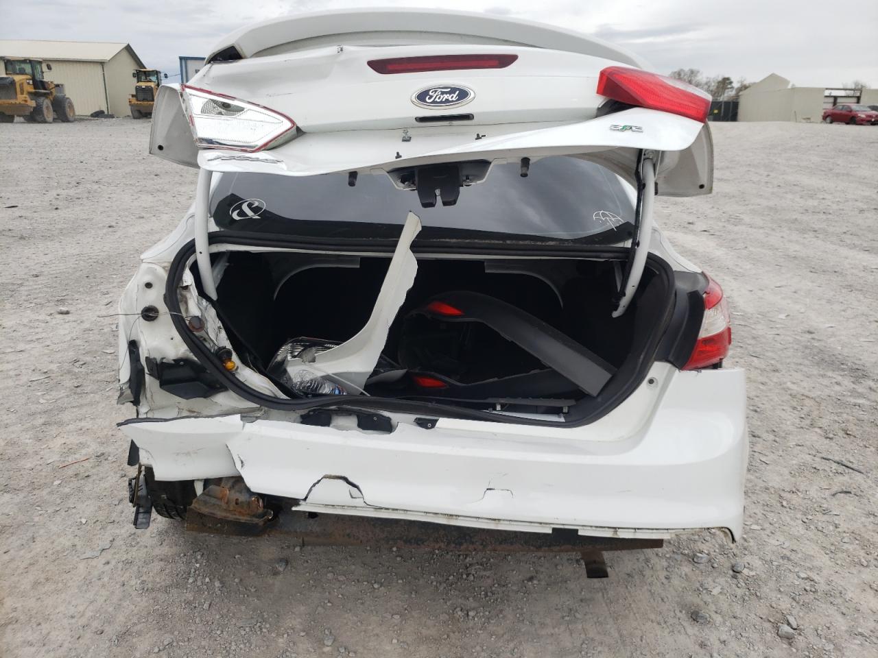 Photo 9 from auction – 2012 FORD FOCUS SE with VIN 1FAHP3F21CL234844