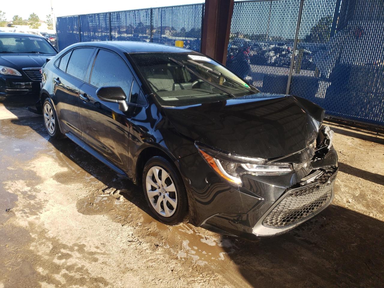 TOYOTA COROLLA LE 2022 with VIN JTDEPMAE9NJ212075 - Photo from auction