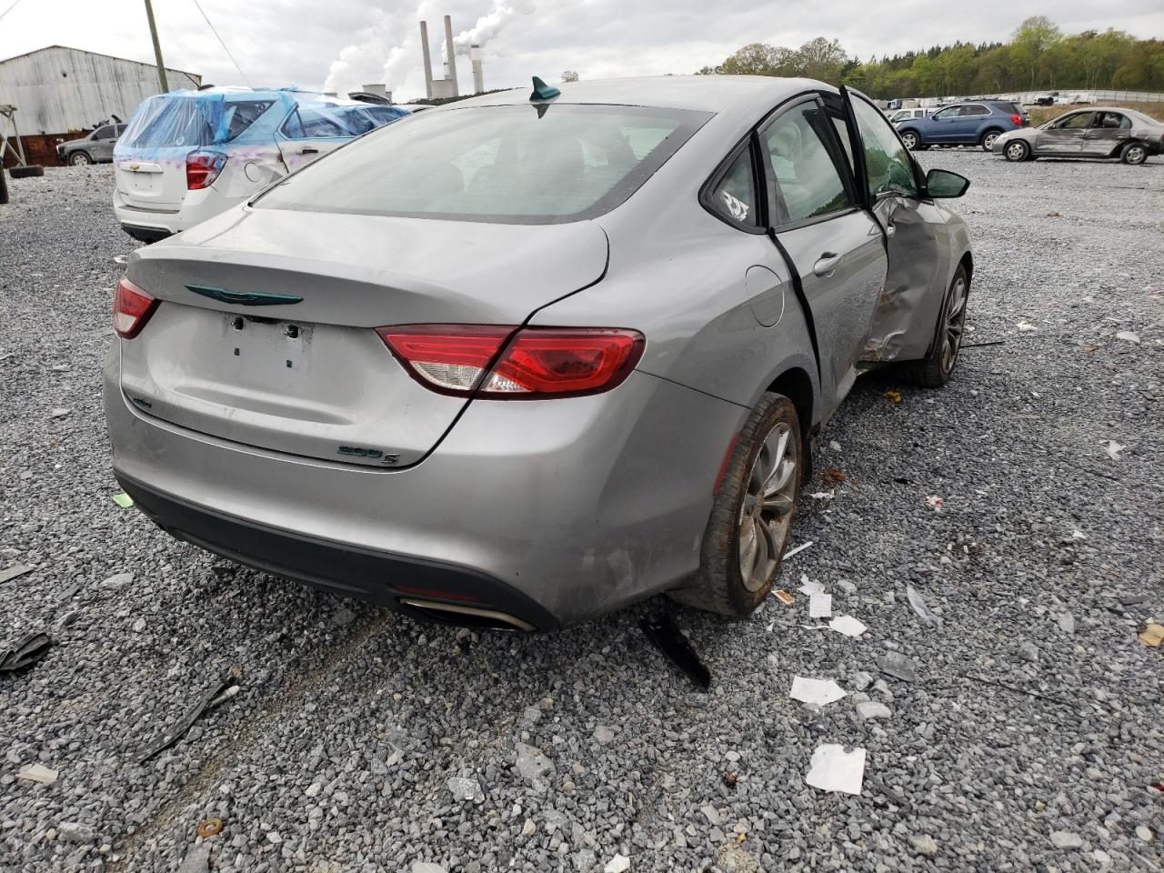 Фото 4 с аукциона – 2015 CHRYSLER 200 S с VIN 1C3CCCDG8FN610757