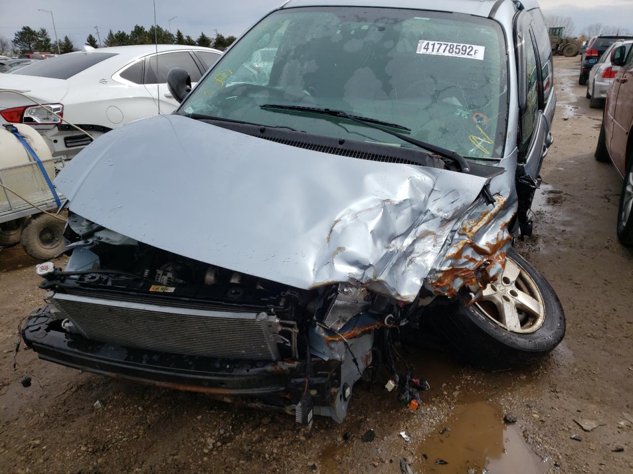 Photo 9 from auction – 2005 DODGE GRAND CARA with VIN 2D4GP44L45R586093