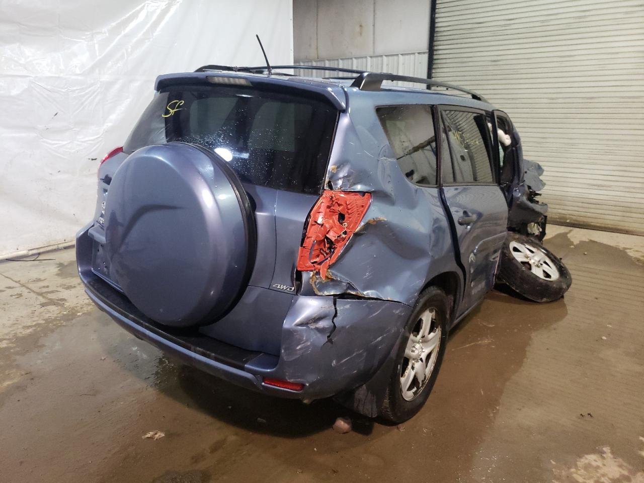Photo 4 from auction – 2011 TOYOTA RAV4 with VIN 2T3BF4DV3BW138764