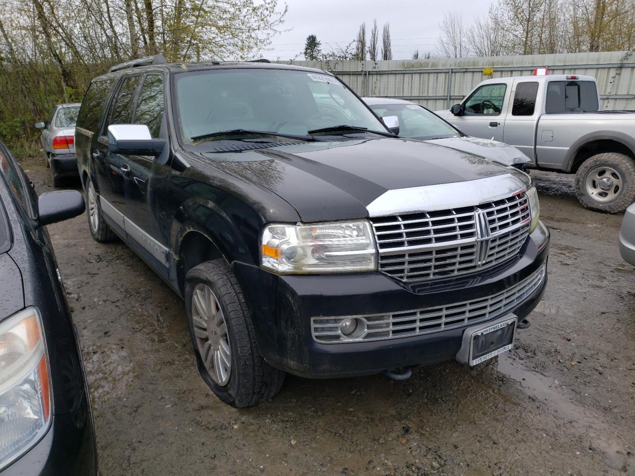 LINCOLN NAVIGATOR 2007 with VIN 5LMFL28527LJ24916 - Photo from auction