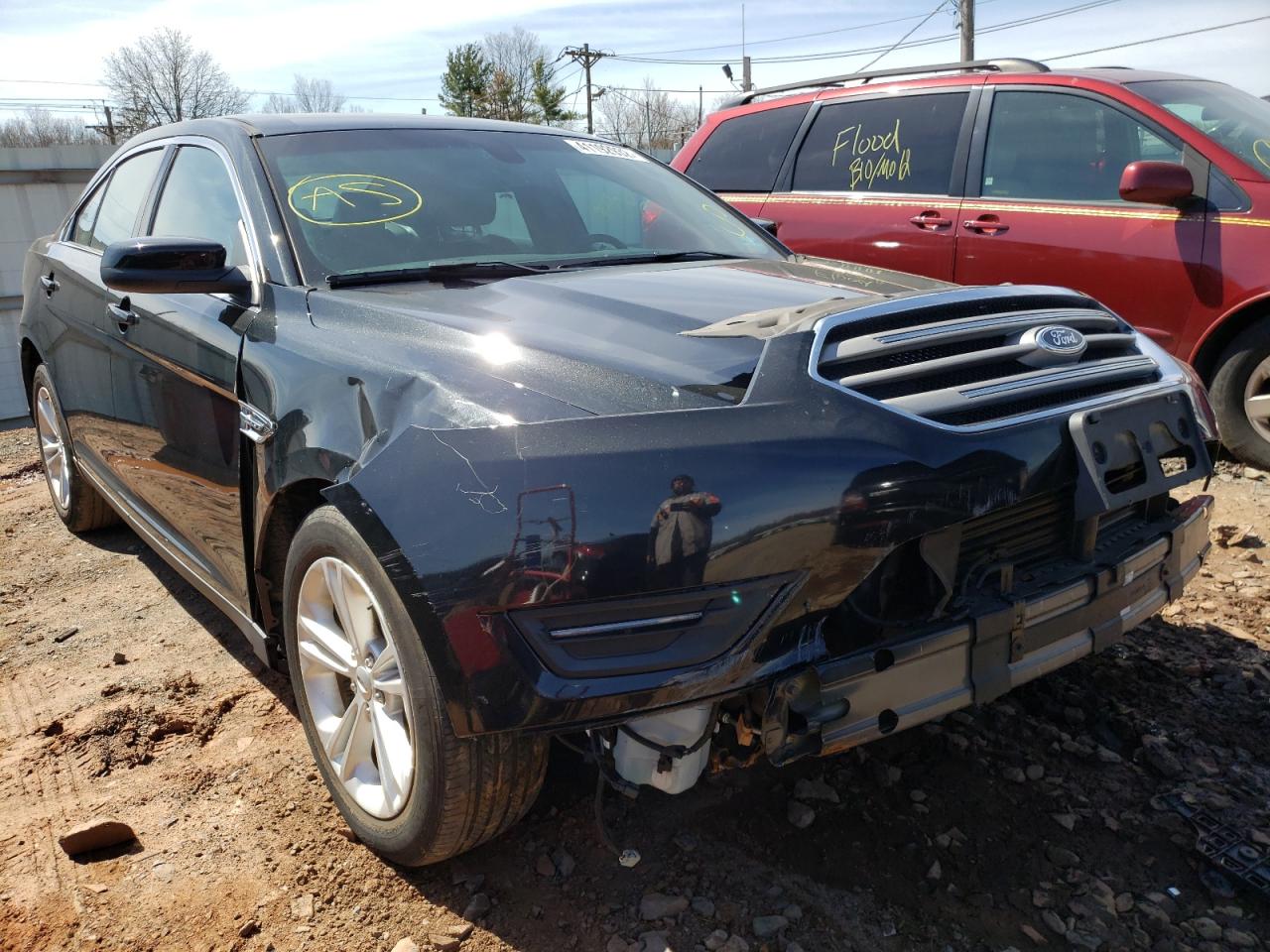 FORD TAURUS SEL 2015 con VIN 1FAHP2E82FG181021 - Foto de la subasta