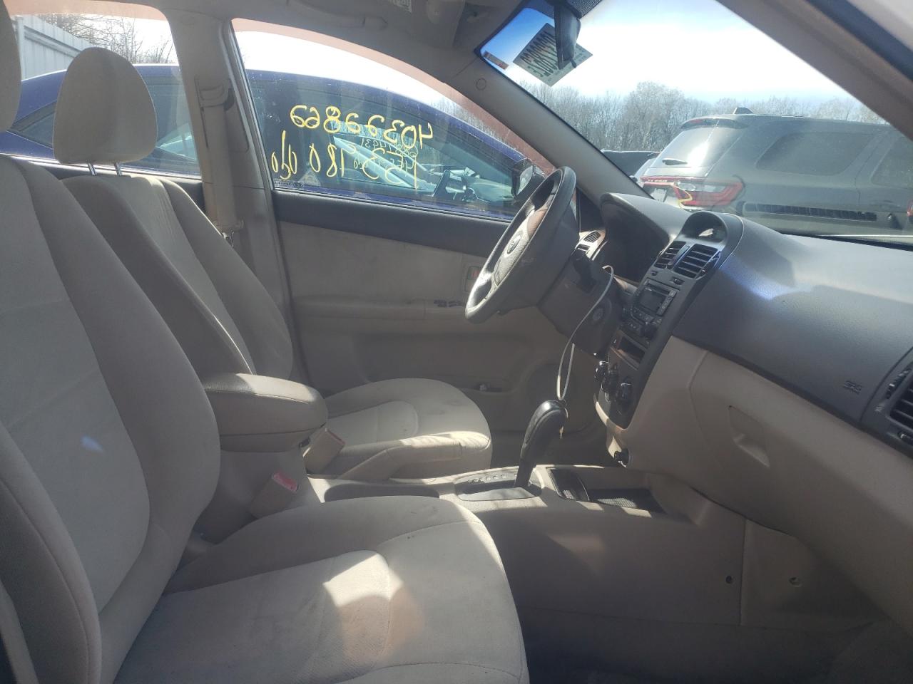 Photo 6 from auction – 2006 KIA SPECTRA LX with VIN KNAFE121465369489