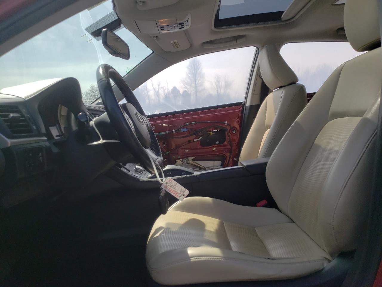 Photo 5 from auction – 2011 LEXUS CT 200 with VIN JTHKD5BH5B2033966