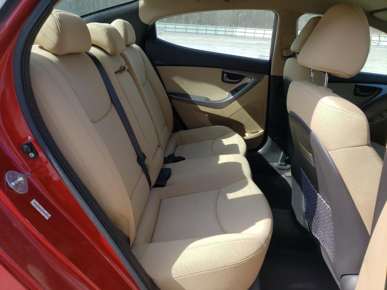 Photo 6 from auction – 2011 HYUNDAI ELANTRA with VIN KMHDH4AE7BU104004