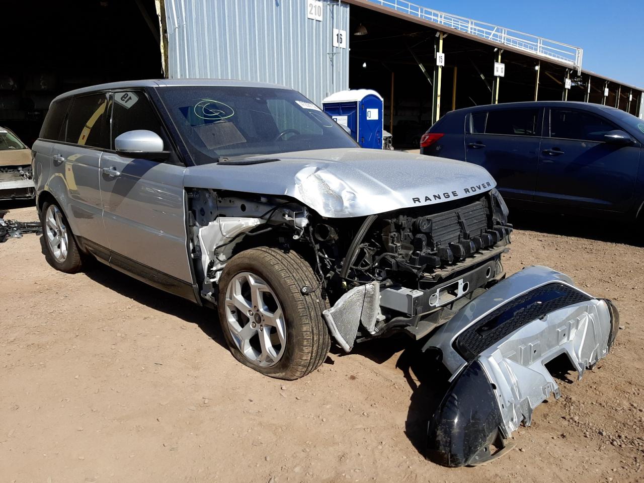 LAND ROVER RANGE ROVE 2019 with VIN SALWR2RV7KA827977 - Photo from auction