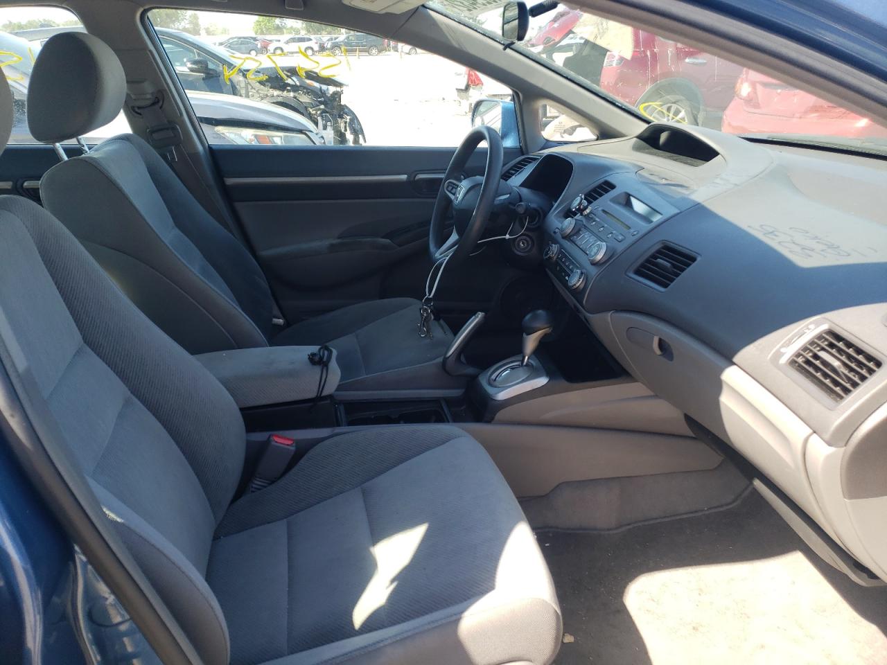 Photo 5 from auction – 2010 HONDA CIVIC EX with VIN 19XFA1F80AE055762