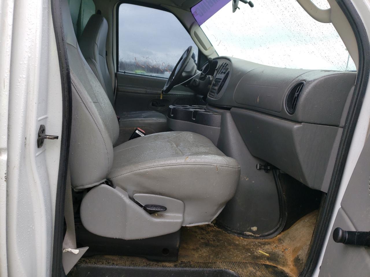 Photo 5 from auction – 2007 FORD ECONOLINE with VIN 1FTNE24W57DA08132