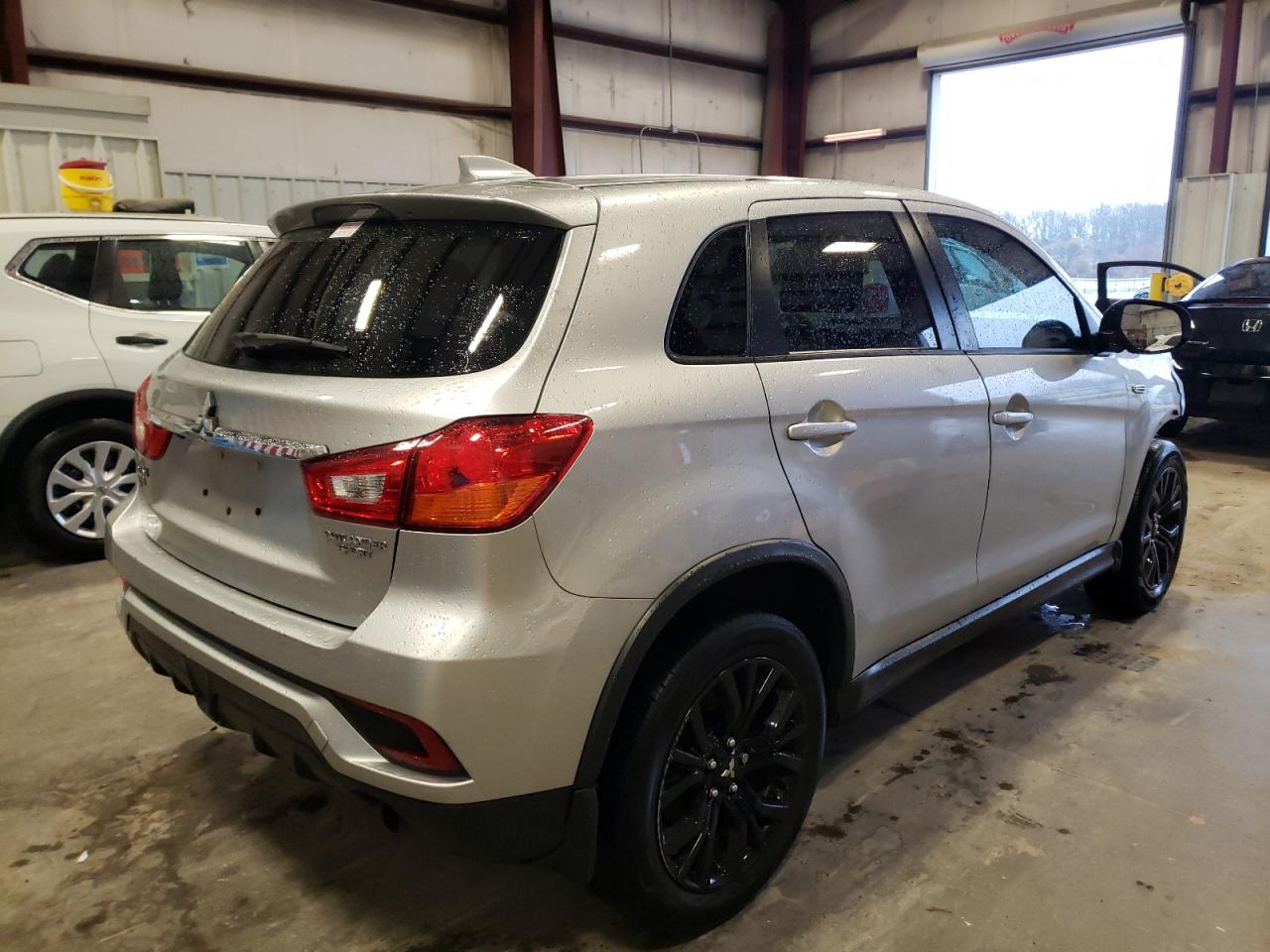 Photo 4 from auction – 2018 MITSUBISHI OUTLANDER with VIN JA4AP3AUXJZ031394