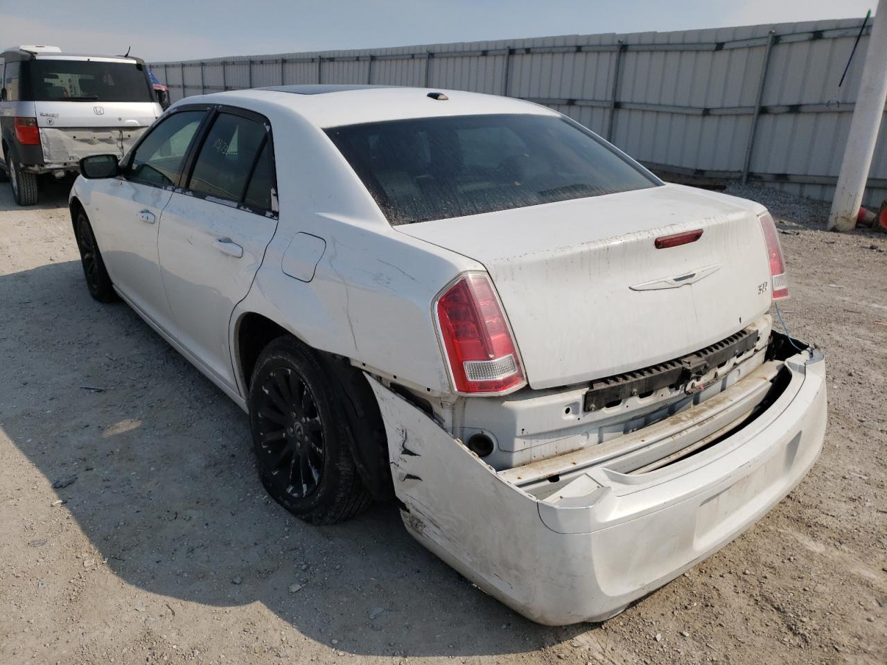 Photo 3 from auction – 2014 CHRYSLER 300 with VIN 2C3CCAAG9EH382624