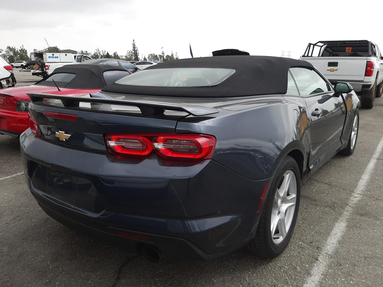 Photo 4 from auction – 2019 CHEVROLET CAMARO LS with VIN 1G1FB3DSXK0142773