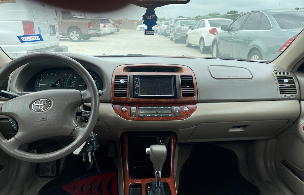 Photo 9 from auction – 2004 TOYOTA CAMRY LE with VIN 4T1BE32K54U304221