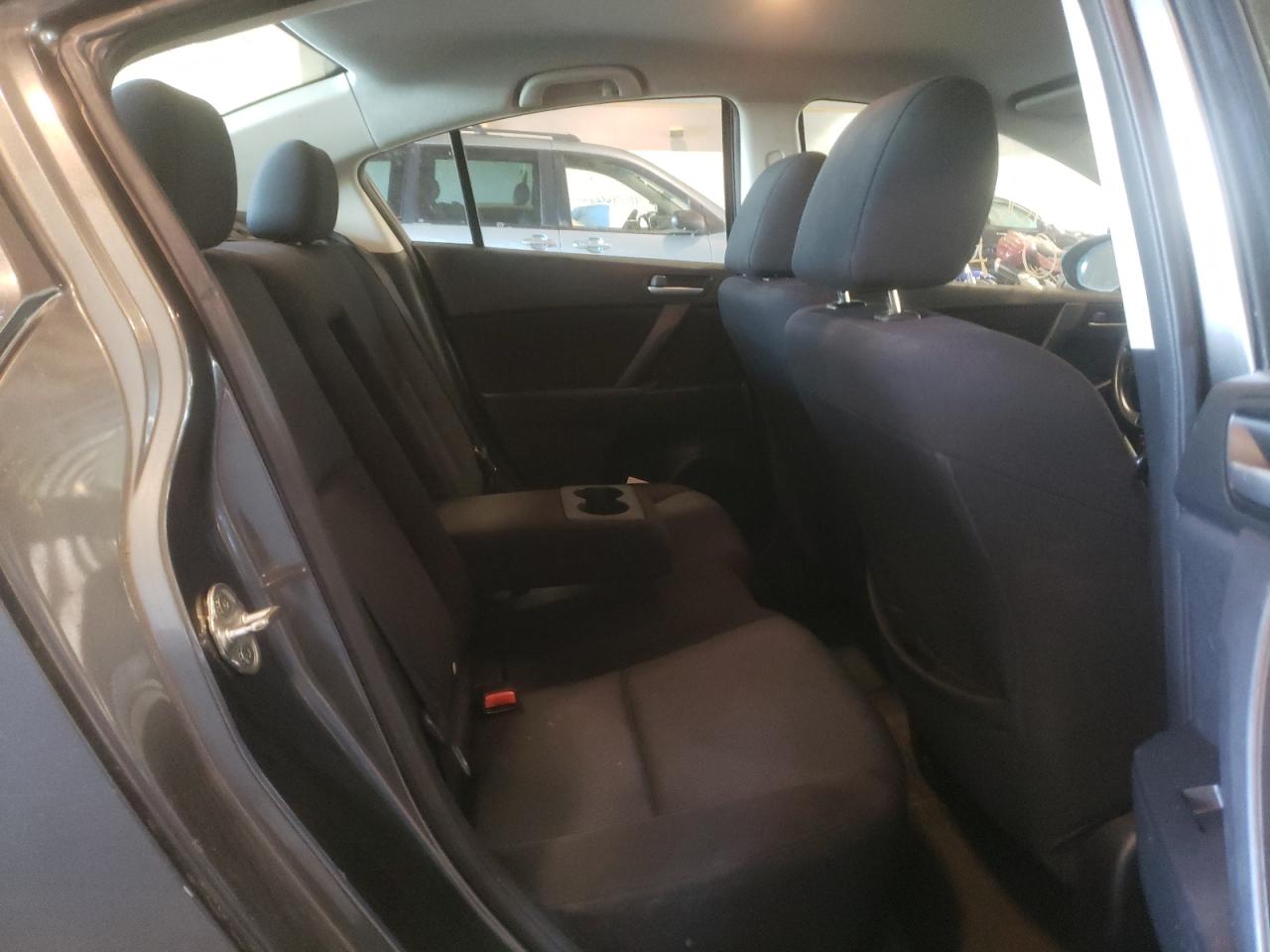 Photo 6 from auction – 2011 MAZDA 3 I with VIN JM1BL1VF4B1488580