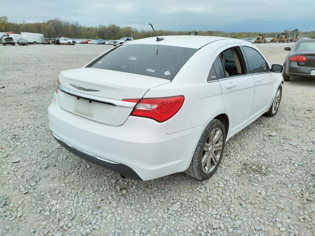 Zdjęcie 4 z aukcji – 2012 CHRYSLER 200 TOURIN z VIN 1C3CCBBB6CN330848