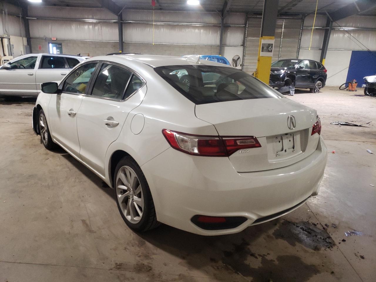 Photo 3 from auction – 2018 ACURA ILX BASE W with VIN 19UDE2F37JA008173