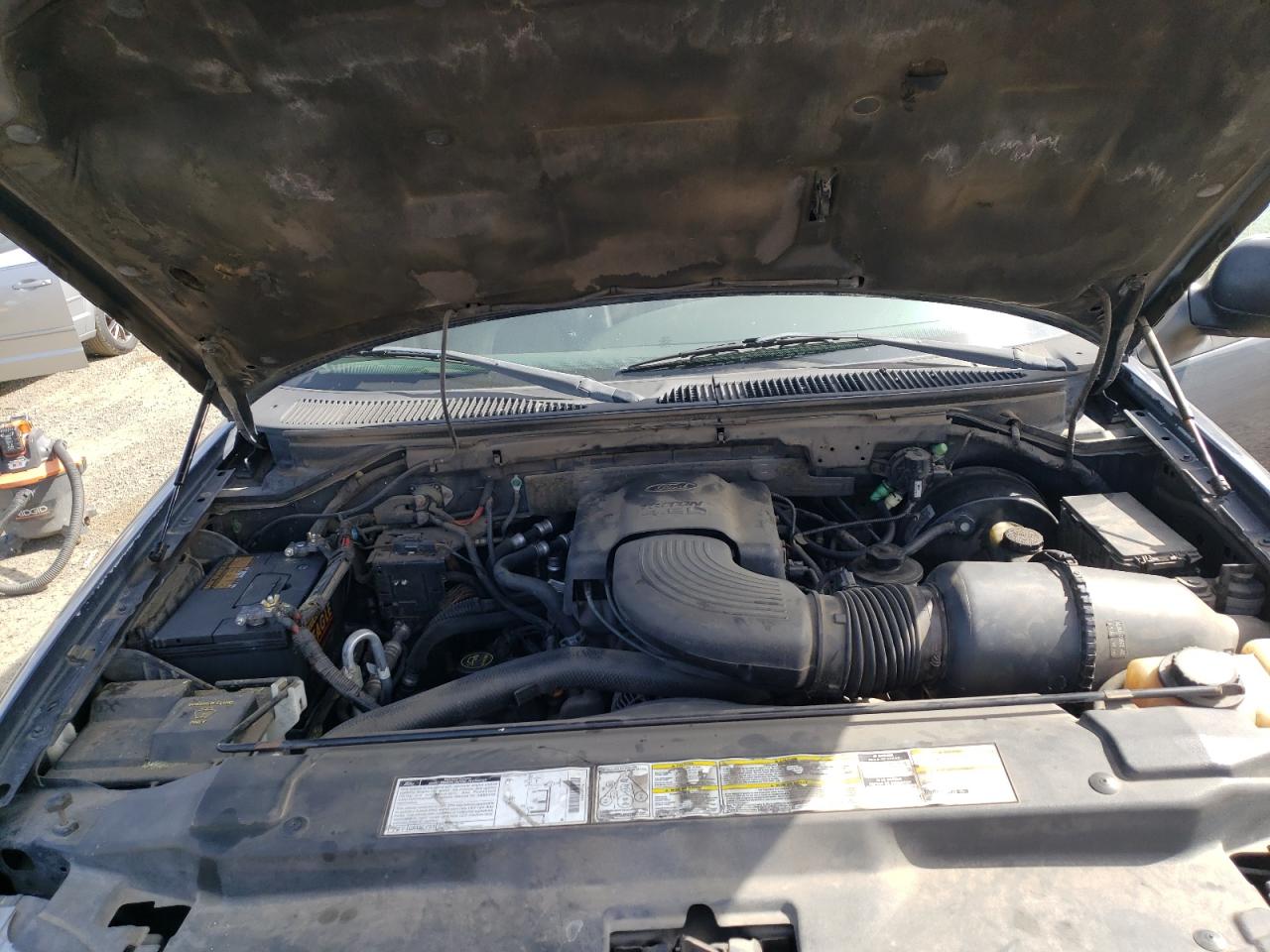 Photo 7 from auction – 2002 FORD EXPEDITION with VIN 1FMRU15W92LA13065
