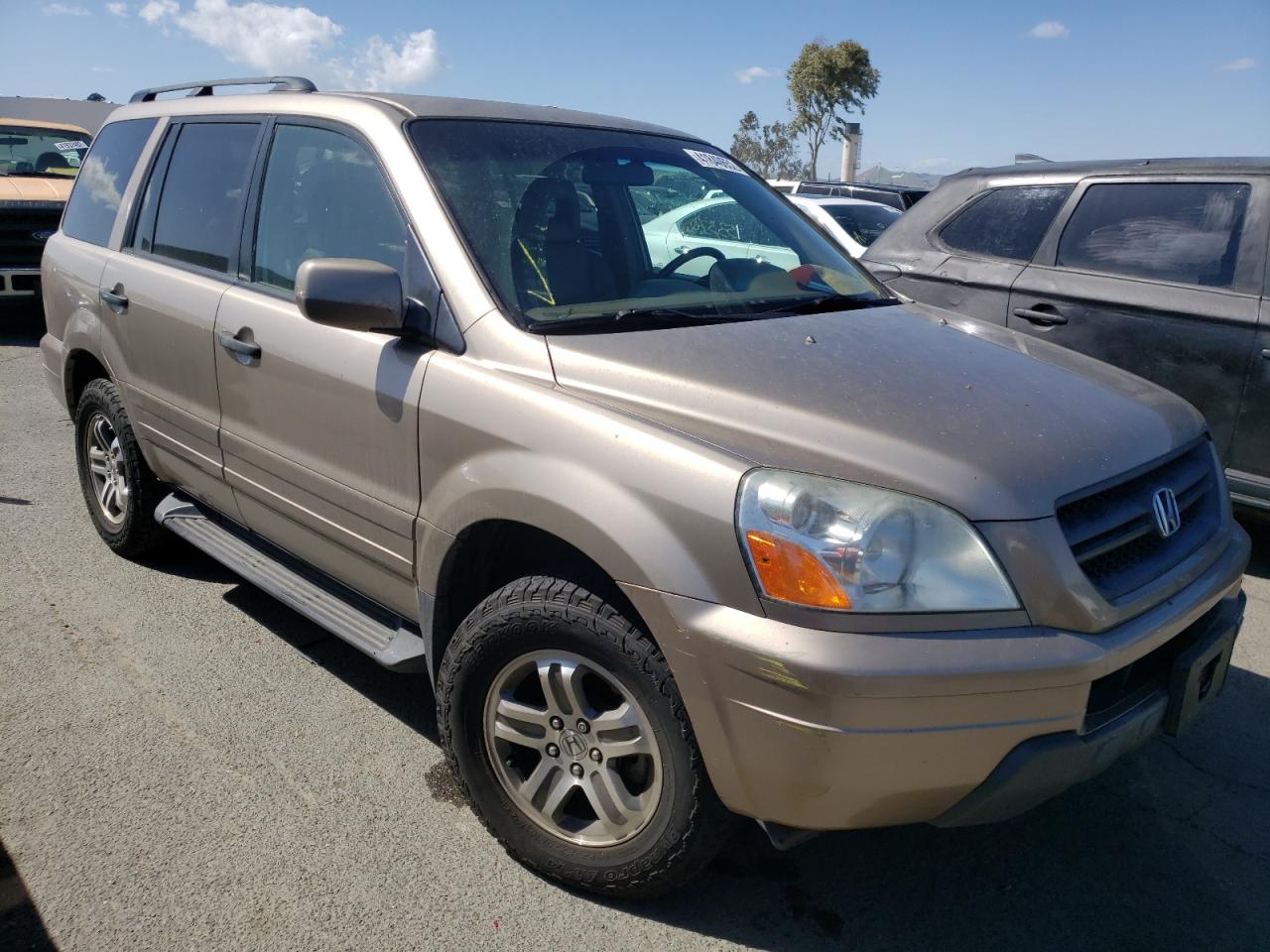 Фото 1 с аукциона – 2004 HONDA PILOT с VIN 2HKYF18614H617075