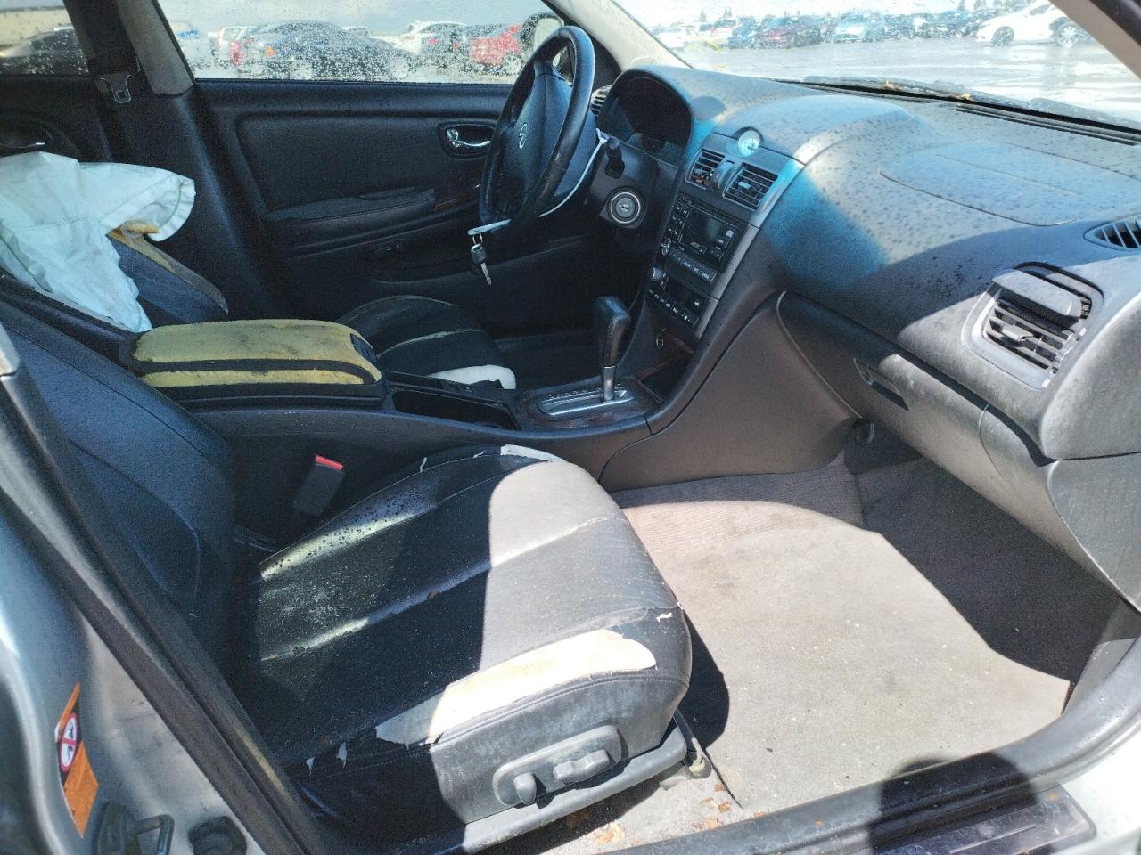 Photo 5 from auction – 2001 INFINITI I30 with VIN JNKCA31AX1T034304