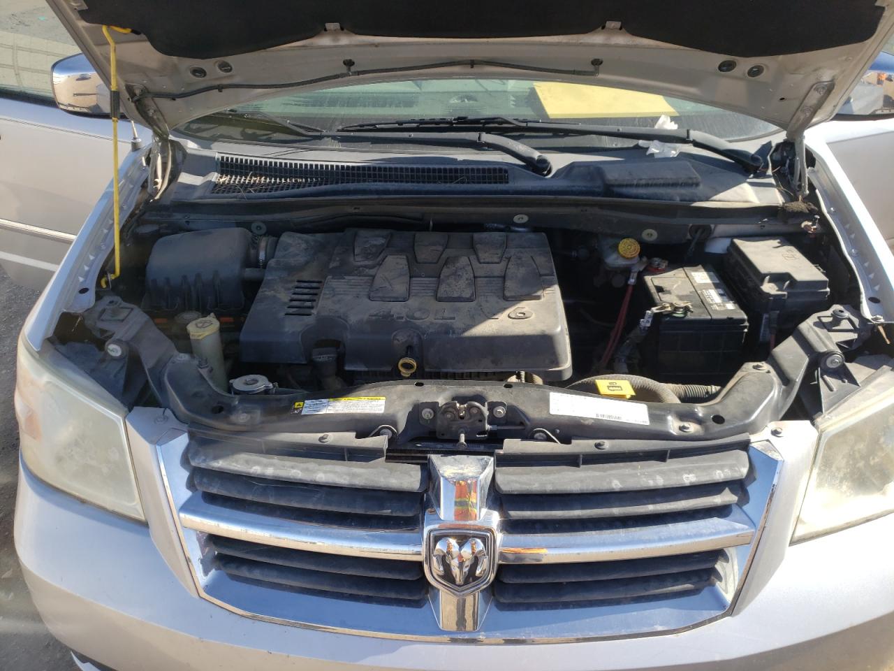 Photo 7 from auction – 2008 DODGE GRAND CARA with VIN 2D8HN54X78R130398