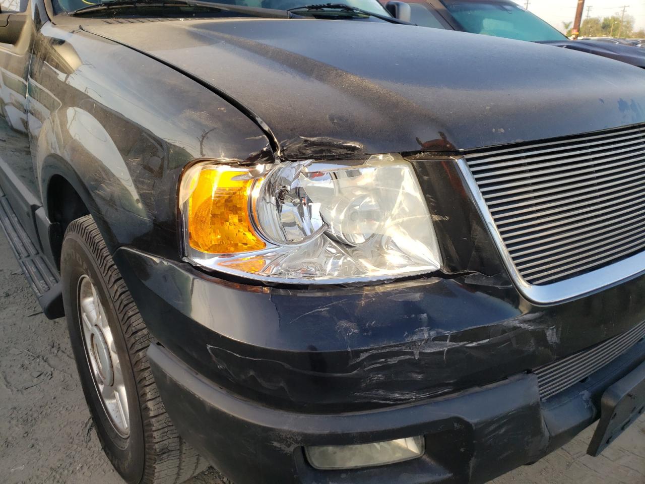 Photo 9 from auction – 2004 FORD EXPEDITION with VIN 1FMPU15L04LA67452