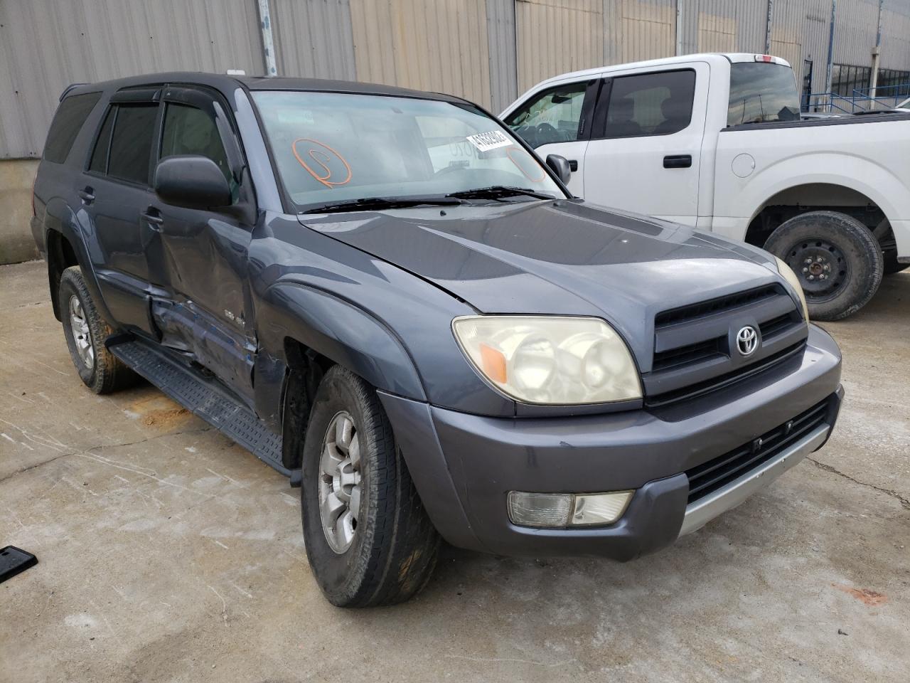 TOYOTA 4RUNNER SR 2004 with VIN JTEBU14R840046401 - Photo from auction