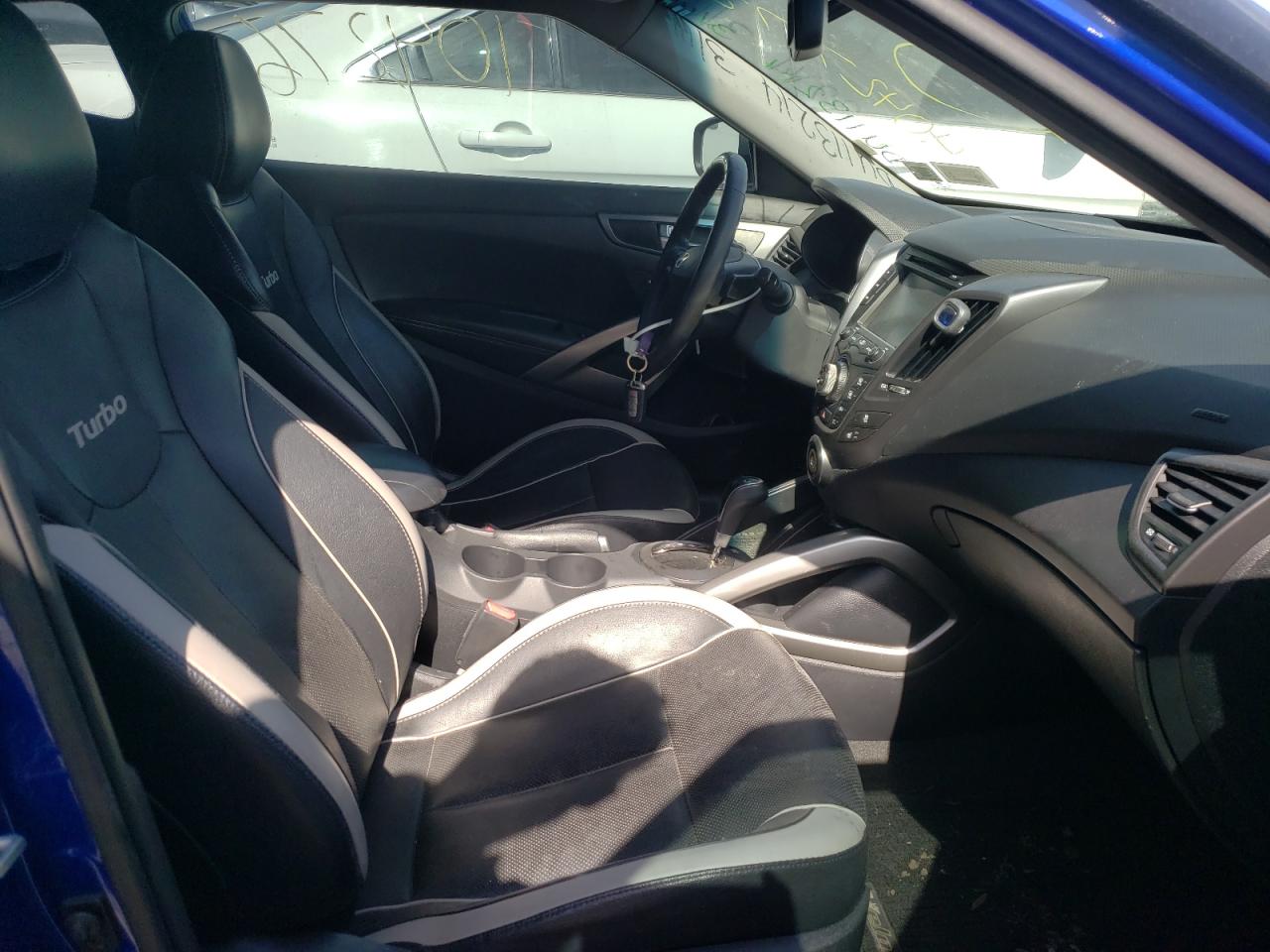 Photo 5 from auction – 2013 HYUNDAI VELOSTER T with VIN KMHTC6AE7DU113214