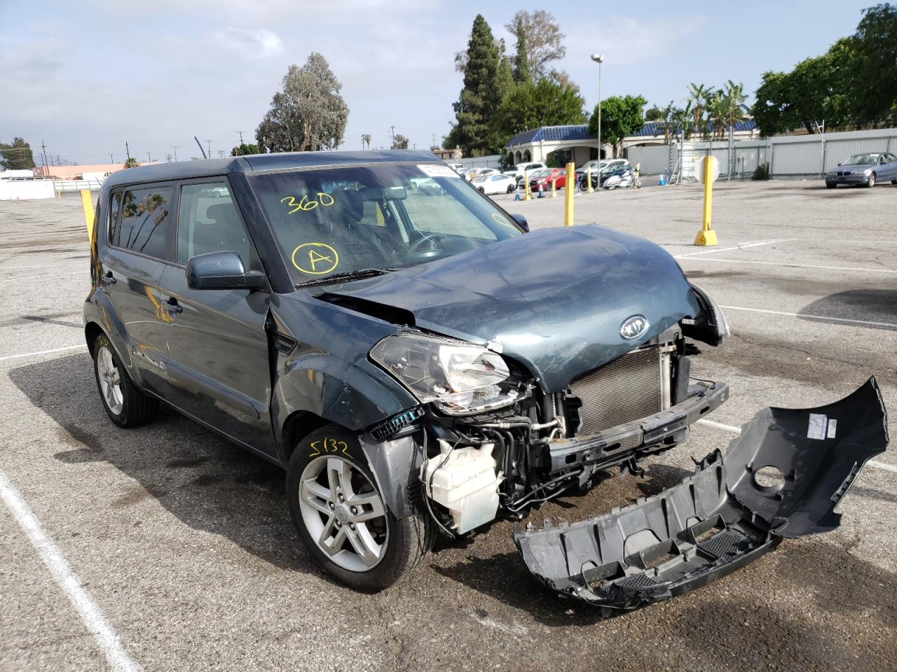 KIA SOUL + 2011 with VIN KNDJT2A21B7253250 - Photo from auction