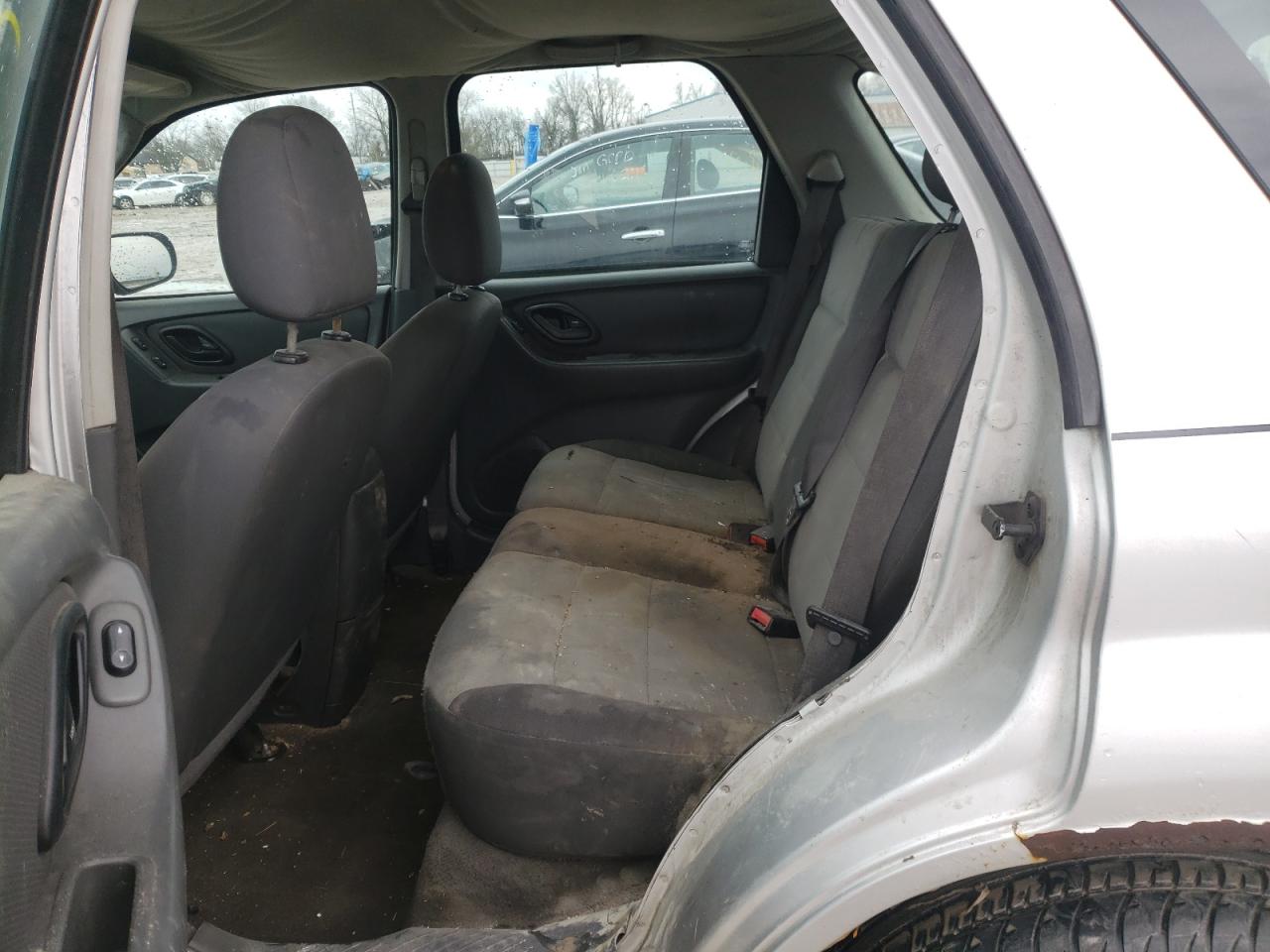 Photo 6 from auction – 2007 FORD ESCAPE with VIN 1FMYU02ZX7KB37492