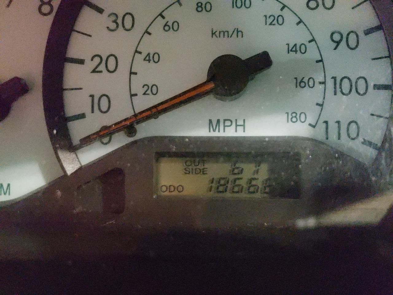Photo 8 from auction – 2004 TOYOTA COROLLA CE with VIN 2T1BR38E74C240464