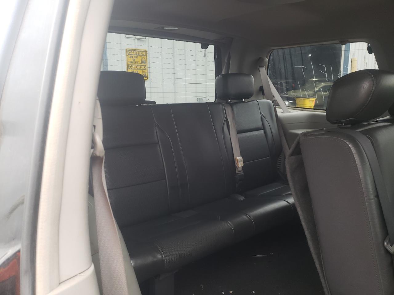Photo 9 from auction – 2004 NISSAN ARMADA SE with VIN 5N1AA08B34N713227