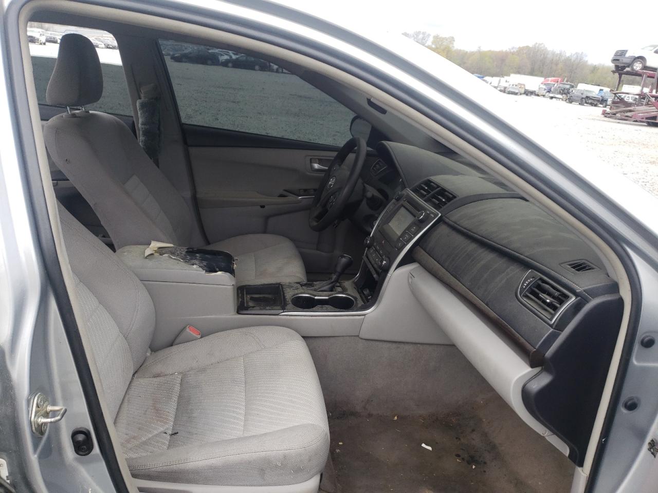 Photo 5 from auction – 2016 TOYOTA CAMRY LE with VIN 4T1BF1FKXGU571693