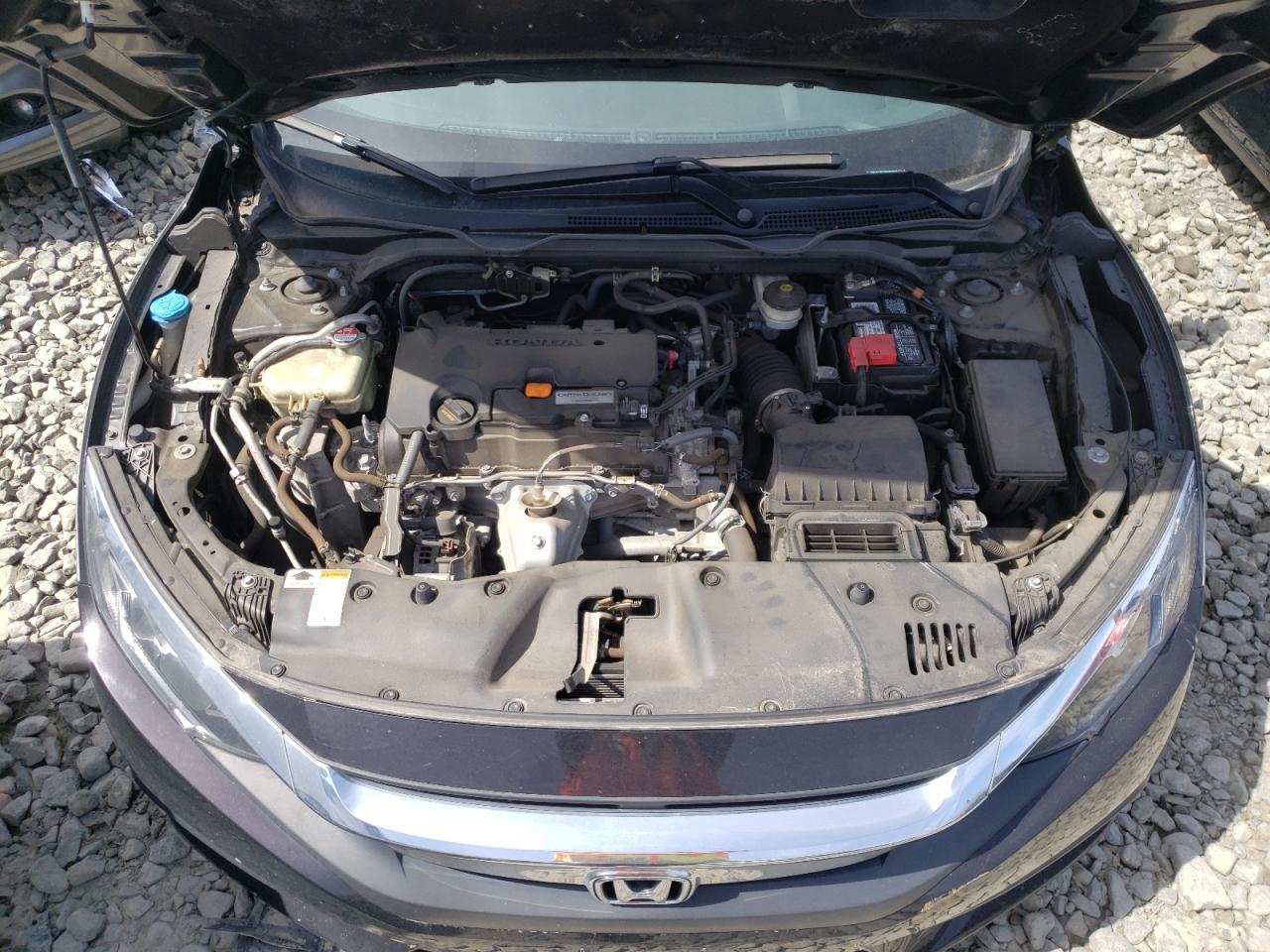 Photo 7 from auction – 2017 HONDA CIVIC LX with VIN 2HGFC2F57HH523895