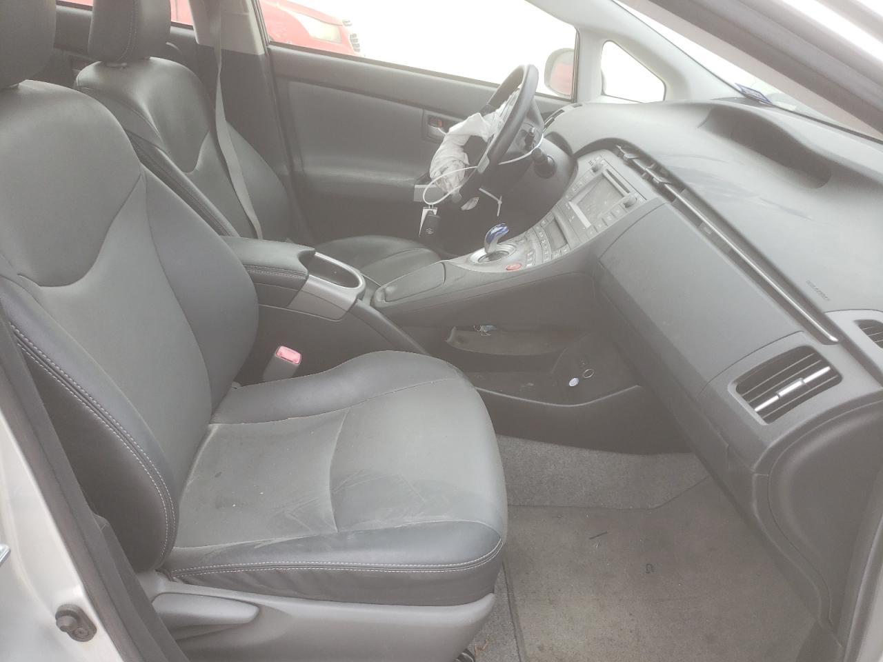 Photo 5 from auction – 2012 TOYOTA PRIUS with VIN JTDKN3DU4C1544072