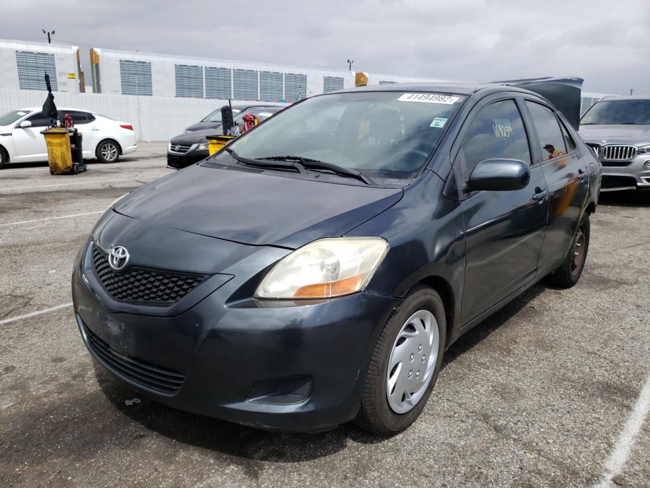 Photo 2 from auction – 2010 TOYOTA YARIS with VIN JTDBT4K33A1371082