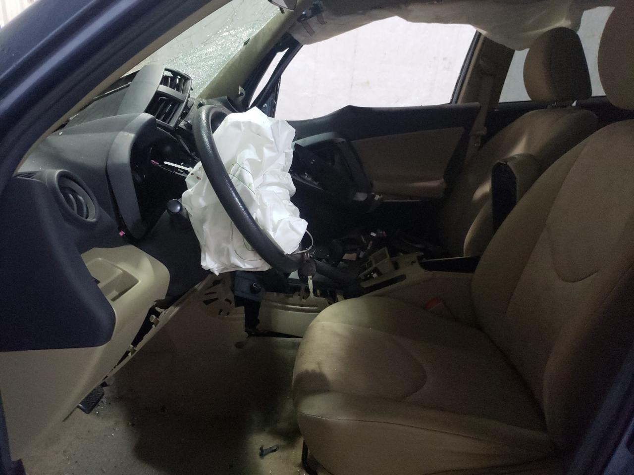 Photo 5 from auction – 2011 TOYOTA RAV4 with VIN 2T3BF4DV3BW138764