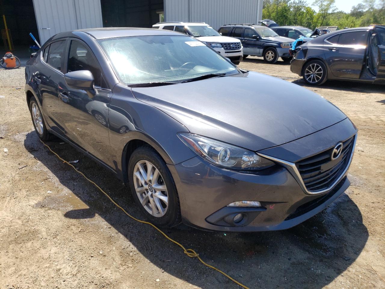 MAZDA 3 TOURING 2016 with VIN 3MZBM1V78GM260305 - Photo from auction