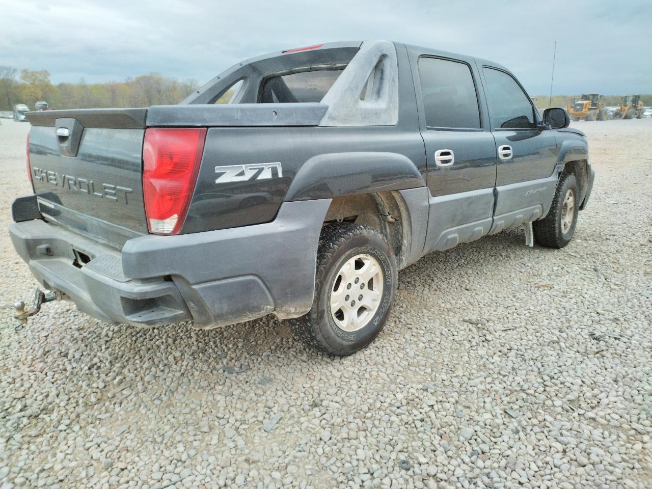Photo 9 from auction – 2003 CHEVROLET AVALANCHE with VIN 3GNEK13T33G101875