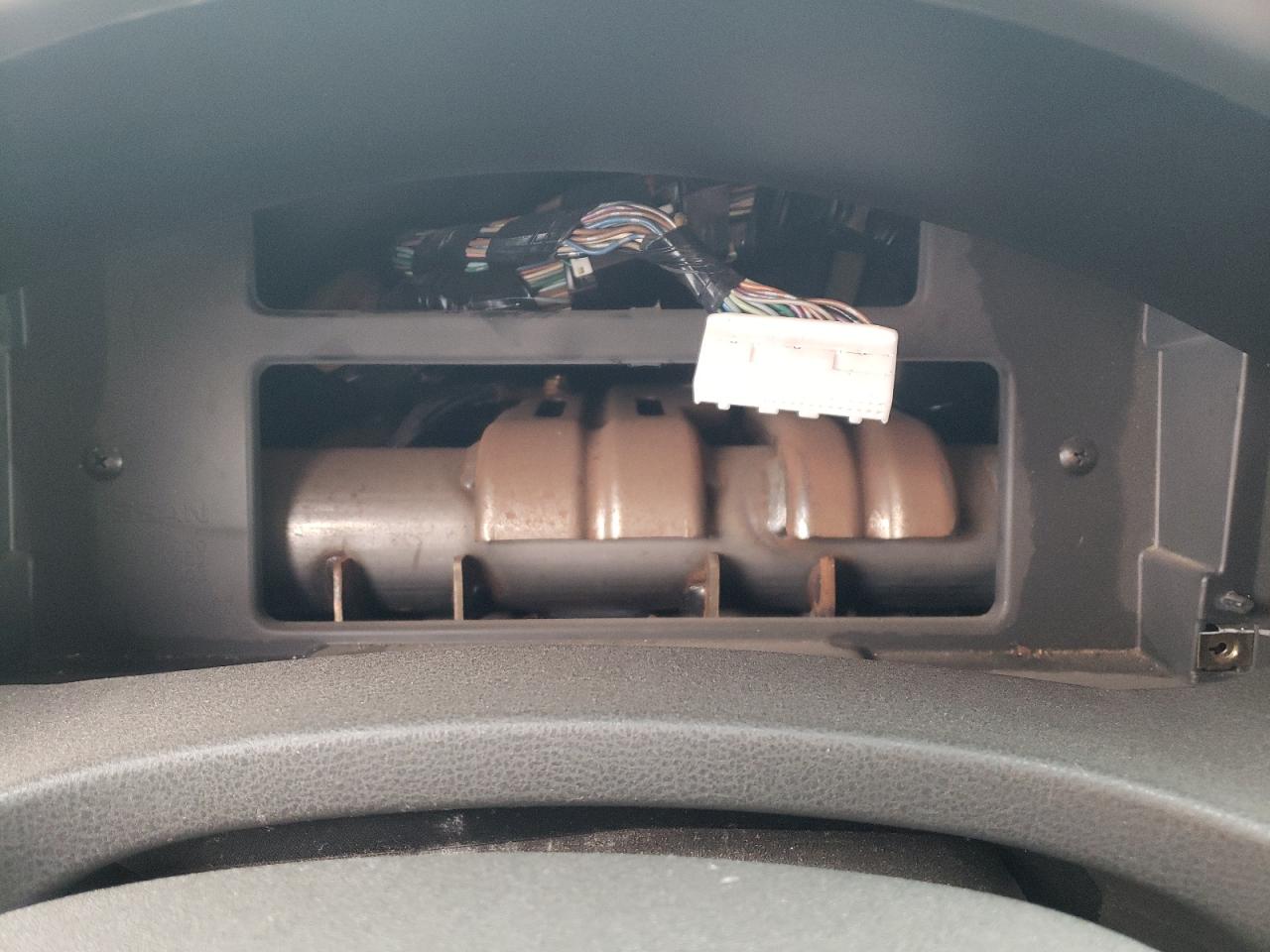 Photo 8 from auction – 2005 NISSAN PATHFINDER with VIN 5N1AR18W65C734376