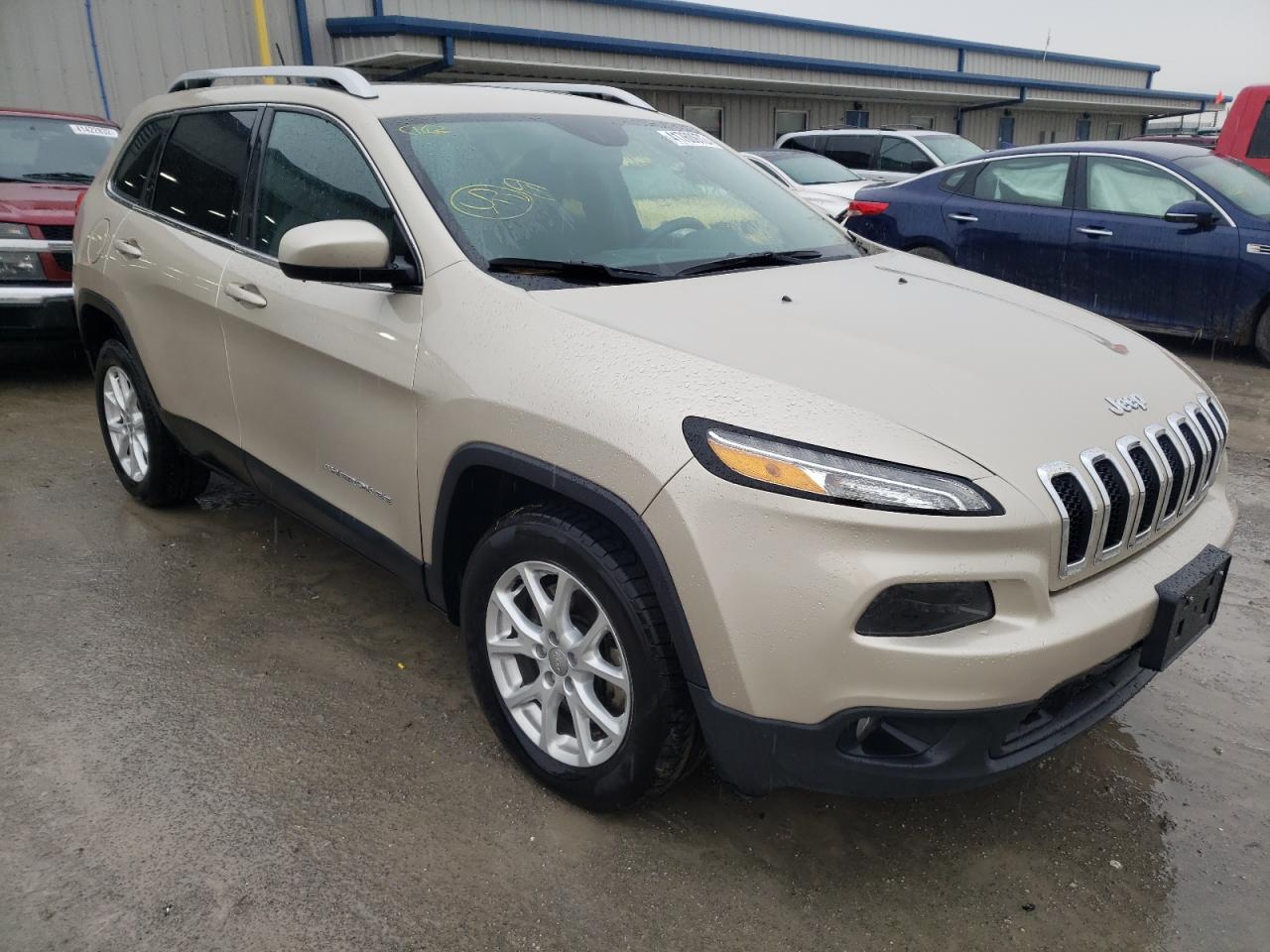 JEEP CHEROKEE L 2015 with VIN 1C4PJLCSXFW656660 - Photo from auction